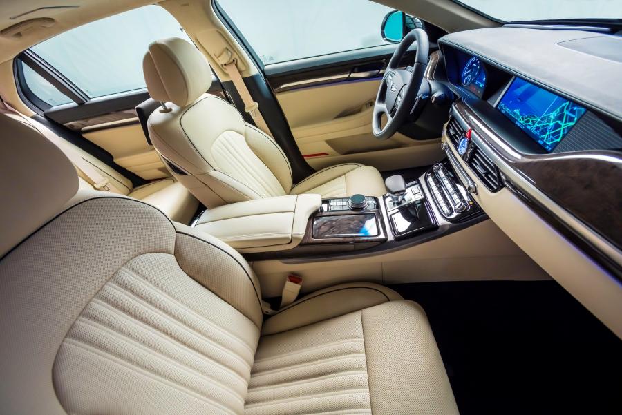 Интерьер Genesis G90 (HI) 2016 года  (NA) (фото 52 из 60)